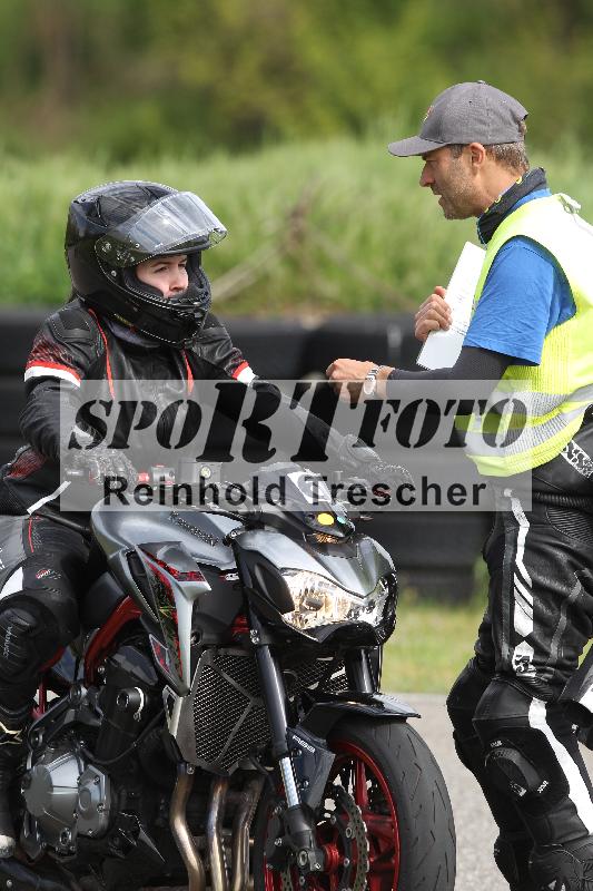 Archiv-2025/10 23.04.2025 Cornu Master School ADR/gruen-vert/6